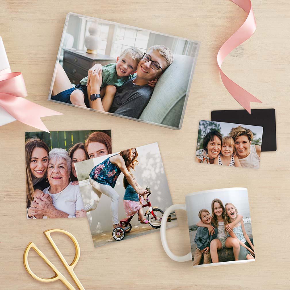 Celebrate the moments that are uniquely Mom with thoughtful photo gifts and custom decor. 

Sho our gift guide kodakmoments.com/gift-guide