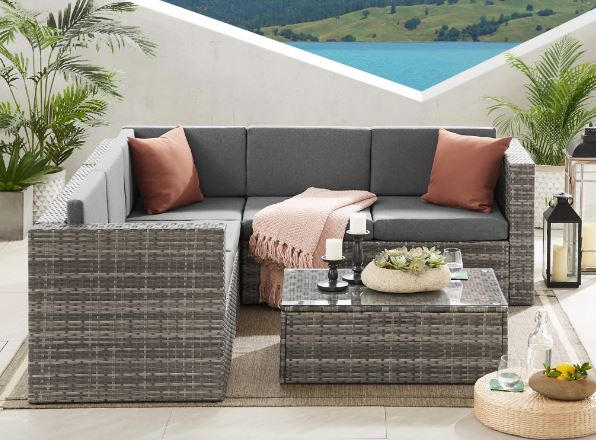 In a beautiful grey rattan finish, the Tatton garden sofa and coffee table set is the perfect addition to any outdoor space. Made with high-quality materials, this set is designed to withstand the elements and provide...
#gardenfurniture #outdoorfurniture 
bestqualityfurniture.co.uk/product-page/t…
