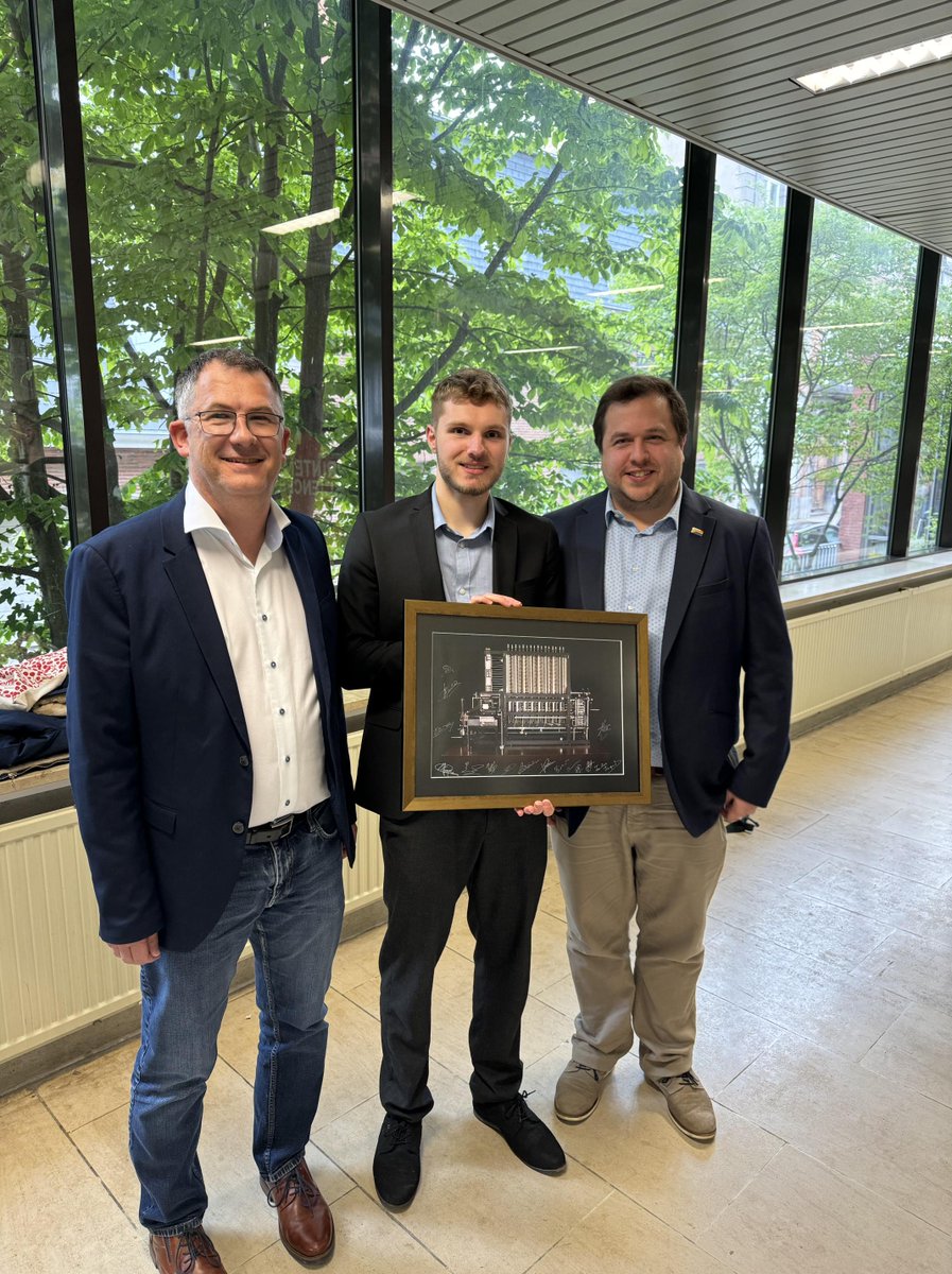 Gilles Perrouin tweet media