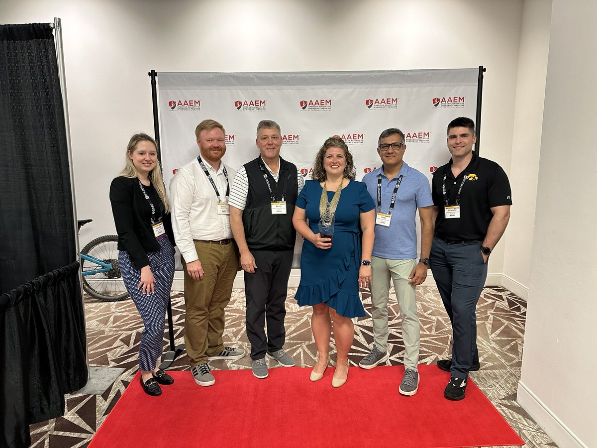 IowaEMResidency's tweet photo. Congrats to Nikki Hansen our @Iowa_EM Program Coordinator for being recognized as #AAEM24 Program Coordinator of the Year https://t.co/41hJGnloYk