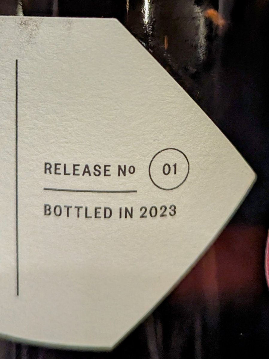 castlesandcask's tweet photo. Today I was reminded of a work trip last year where I was lucky enough to try this delight from the team at @HolyroodWhisky - I now regret not getting a bottle! 😢🥃
 #workperks #whiskyindustry https://t.co/5se5OQB49g