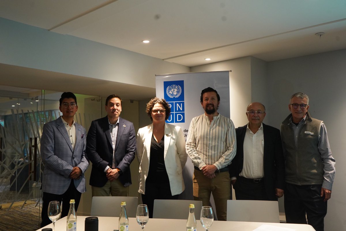 Acompañamos la producción sostenible en Ecuador 🇪🇨🌿 Participamos en el taller de validación para eliminar químicos peligrosos en las cadenas de suministro construcción y textil, buscando proteger la salud y el medio ambiente. Los detalles 🔗: ow.ly/QPrZ50Rr2vN