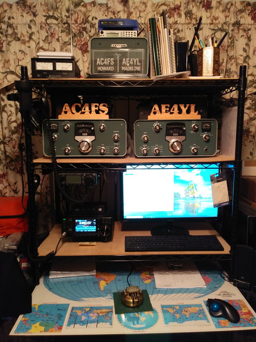 @W5MMC @bakeliteguy I'm going to tell my Heathkit SB-301/401 twins and my HW-9 you said that! 😂
(the HW-9 is behind AE4YL's call plaque on the SB-401)