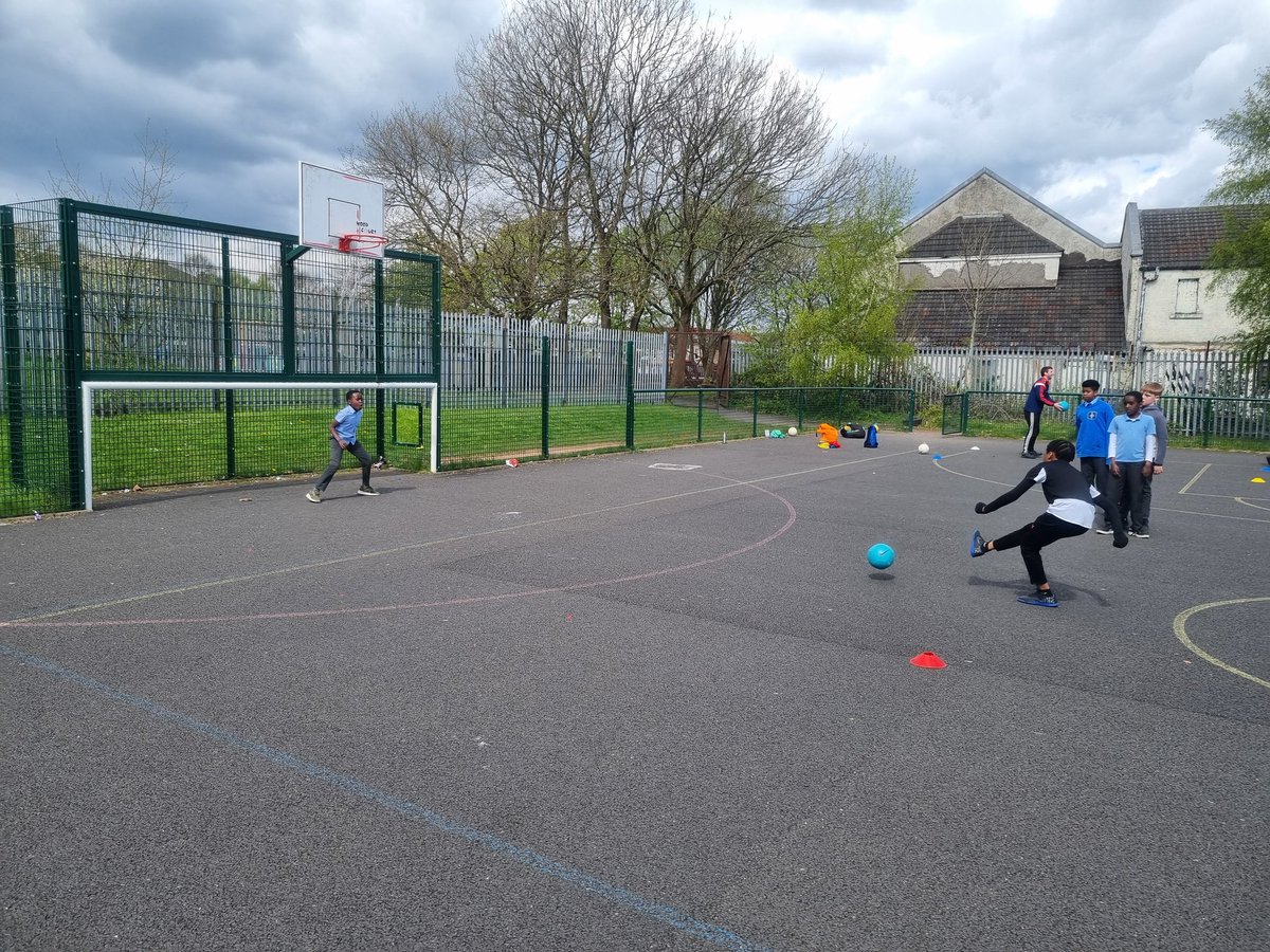 P4-7 practised their dribbling, shooting and passing skills on Friday before playing some games #football #masterclass #article29 #article12