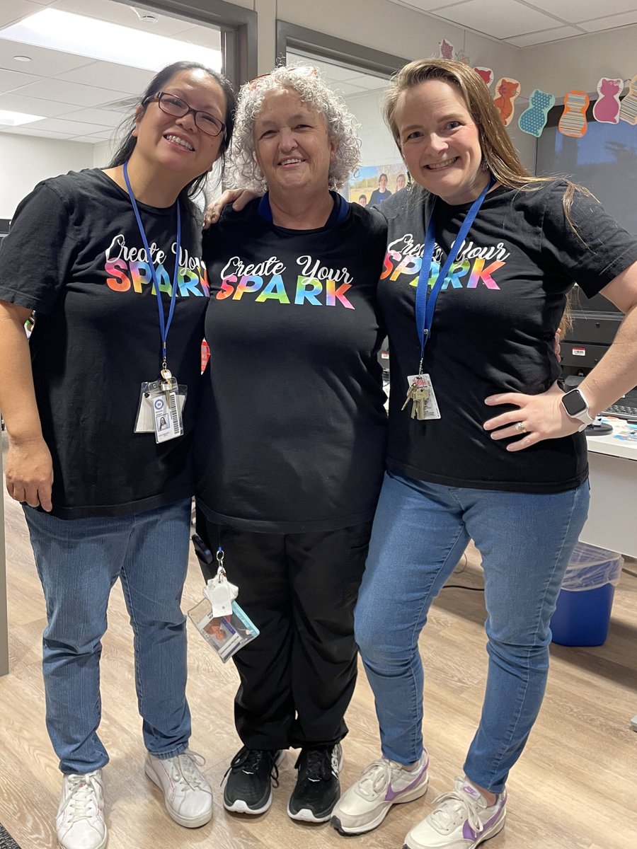 Happy Monday, RISD! The CLA staff loves our Create Your Spark t-shirts from @RISDLeadandInt Kelly and Caren create a spark each day in their 2 y/o classes, providing multi-sensory experiences and learning via discovery. Whose “spark” deserves noticing today? #RISDWeAreOne