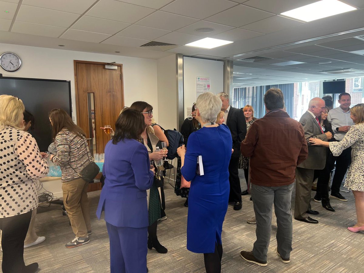 AccelerateCIC's tweet photo. Busy, busy, busy - fantastic to see so many people at our book launch π - find out more and order your copy at the discount price of Β£25 - for tonight only! https://t.co/6IjKxh5K84 #couragetocompress https://t.co/gOGjp4DEpQ