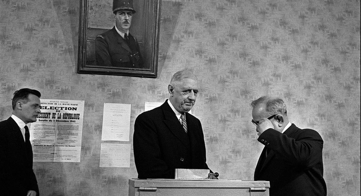 A quoi aurait ressemblé la suite de la présidence du général de Gaulle entre 1969 et 1972, si le 'oui' l'avait emporté lors du référendum du 27 avril 1969 ?
De grandes évolutions (révolutions?) étaient préparées
Un aperçu ⬇️⬇️⬇️