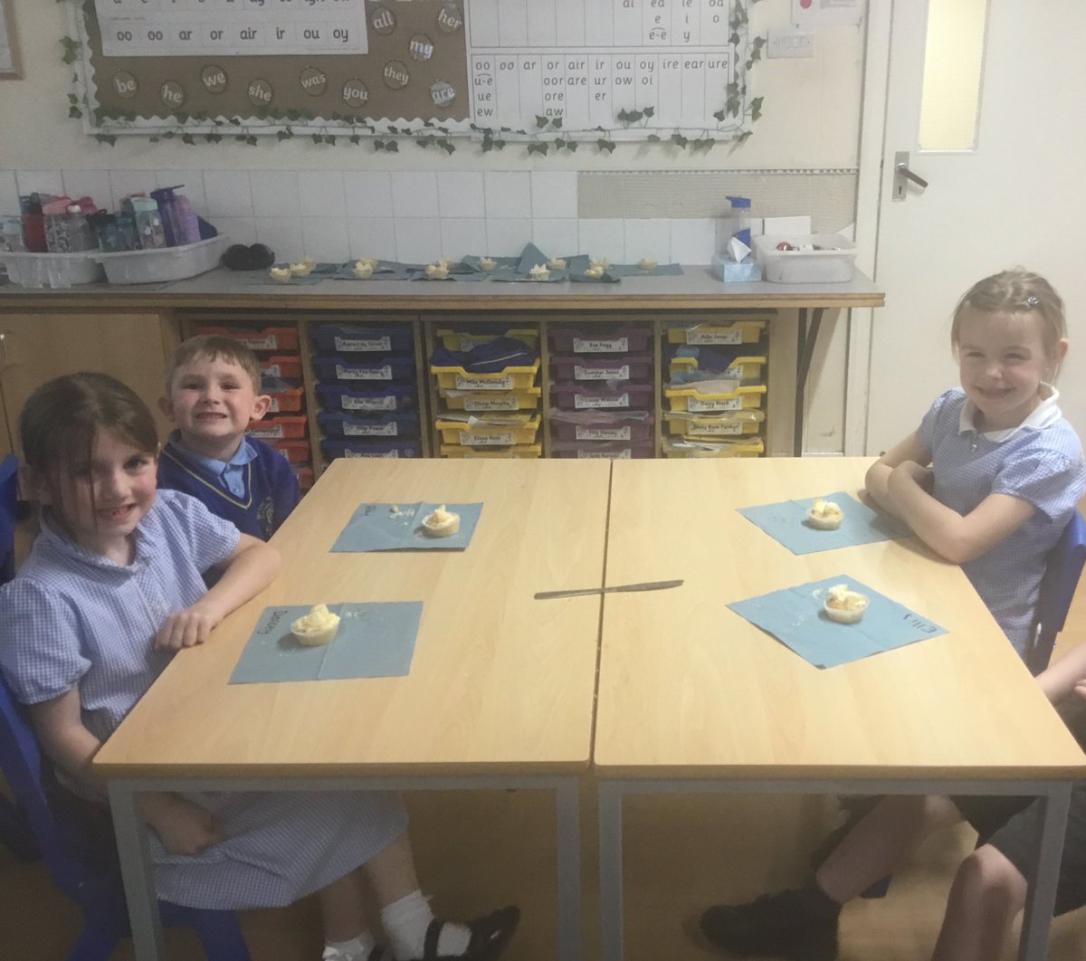 Year 1 listened to the scripture ‘Jesus is taken up to heaven’ from Acts 1: 1-11 then enjoyed making their own angel cakes and talked about how the angels appeared to the disciples. #olpsre