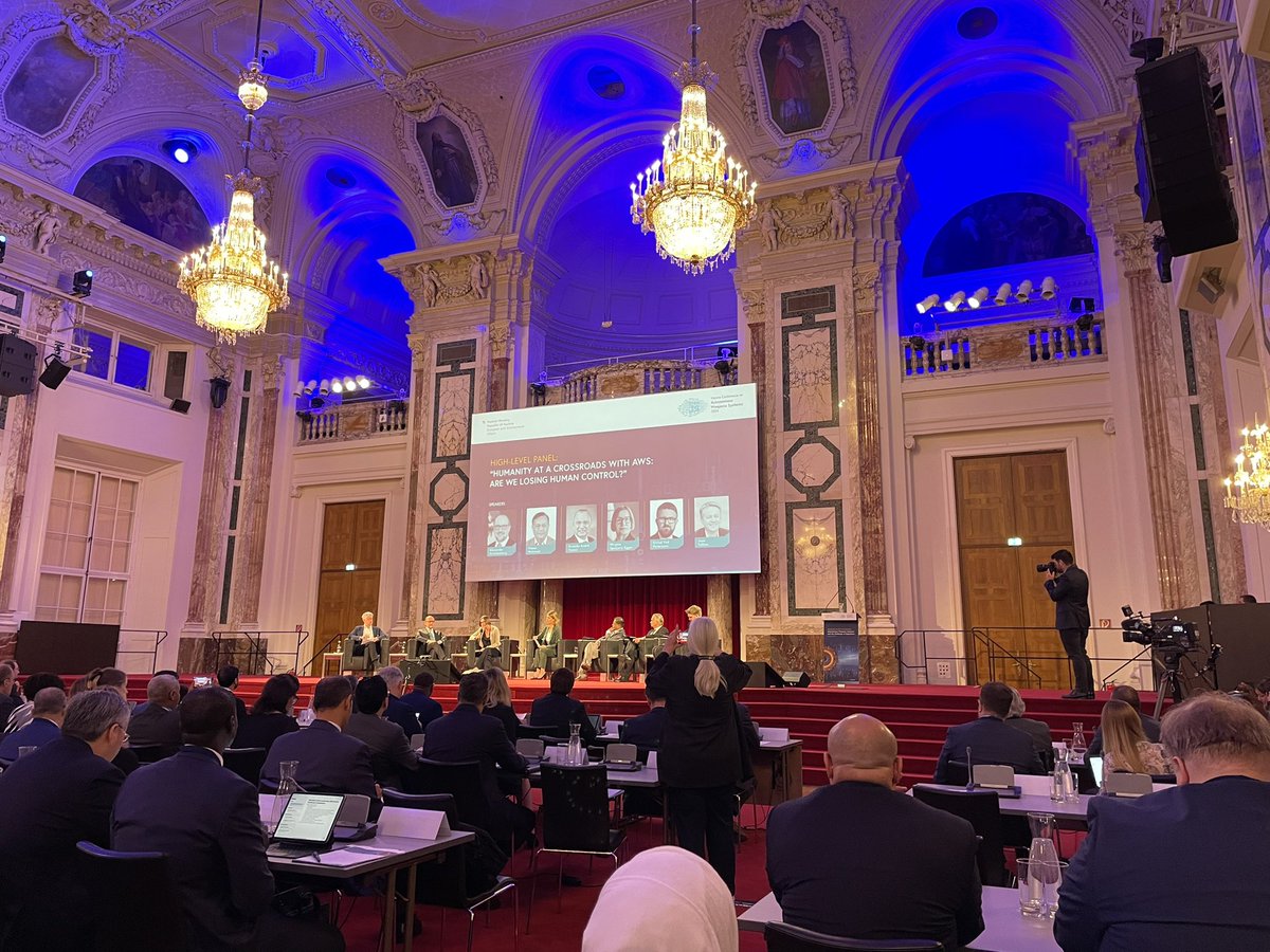 #AWS2024Vienna off to a great start Strong momentum and great panel discussions as the international community discusses urgency of new rules and limits on autonomous weapons systems #AWS Thanks to our fantastic hosts @MFA_Austria 🇦🇹 looking forward to day 2!