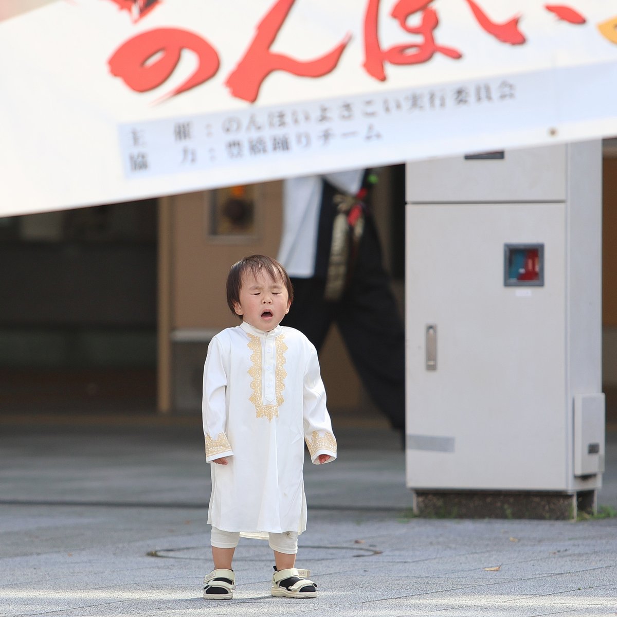 taisan244's tweet photo. のんほいよさこい「ええじゃないか！まつり」
T4O　さん

どまつり夜桜で拝見した独特の世界観を表現するチーム！
そして注目度の高い踊り子さん！
白い衣装は眩しかったよね💦

#のんほいよさこい
#T4O https://t.co/CE1iIWaJi1