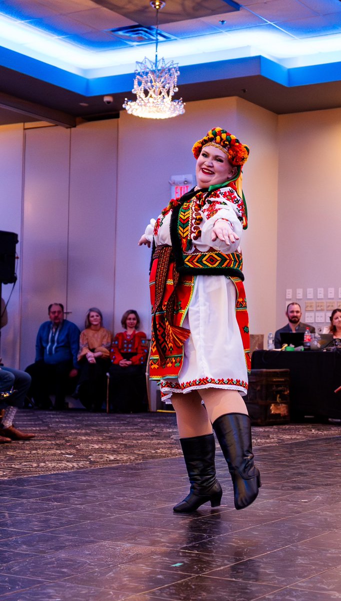 The world is my stage 💃 today is #InternationalDanceDay! I am proud to share my 🇺🇦 culture and heritage with audiences across AB, Canada, and soon the world! To dance is to show strength, pride, poise, and grace. I am proud to be a Ukrainian dancer ✨

#yeg #StandWithUkraine️