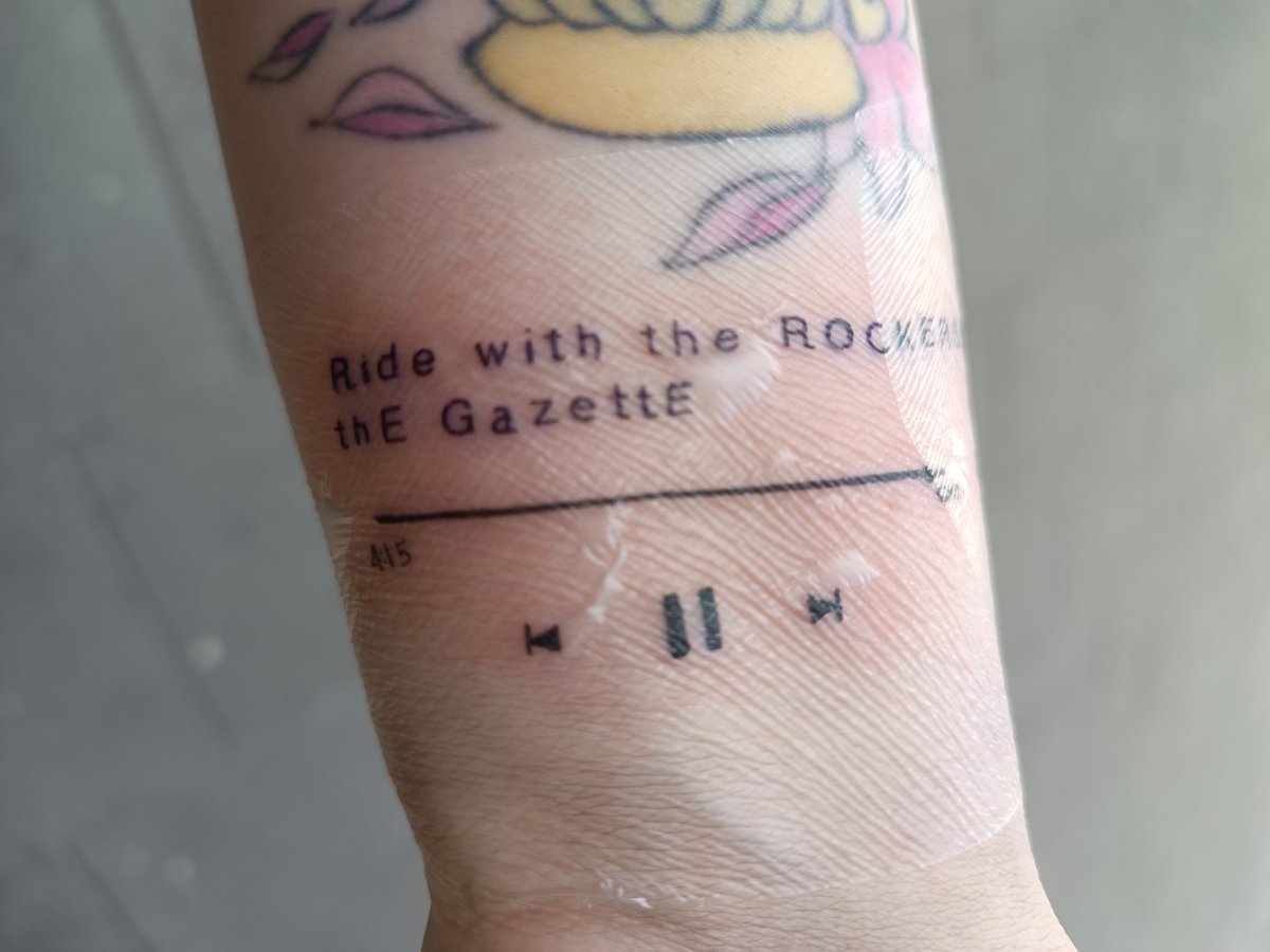 hidefreak tweet media