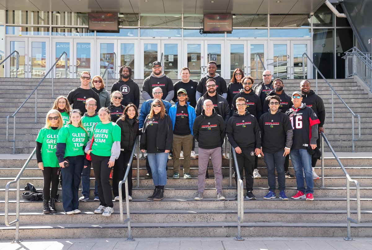 REDBLACKS's tweet photo. On Friday players and over 40 staff and volunteers from OSEG, @WasteManagement and the @intheglebe cleaned 5 different locations around the city in partnership with Waste Management and the City of Ottawa's Clean the Capital program.💚🌲