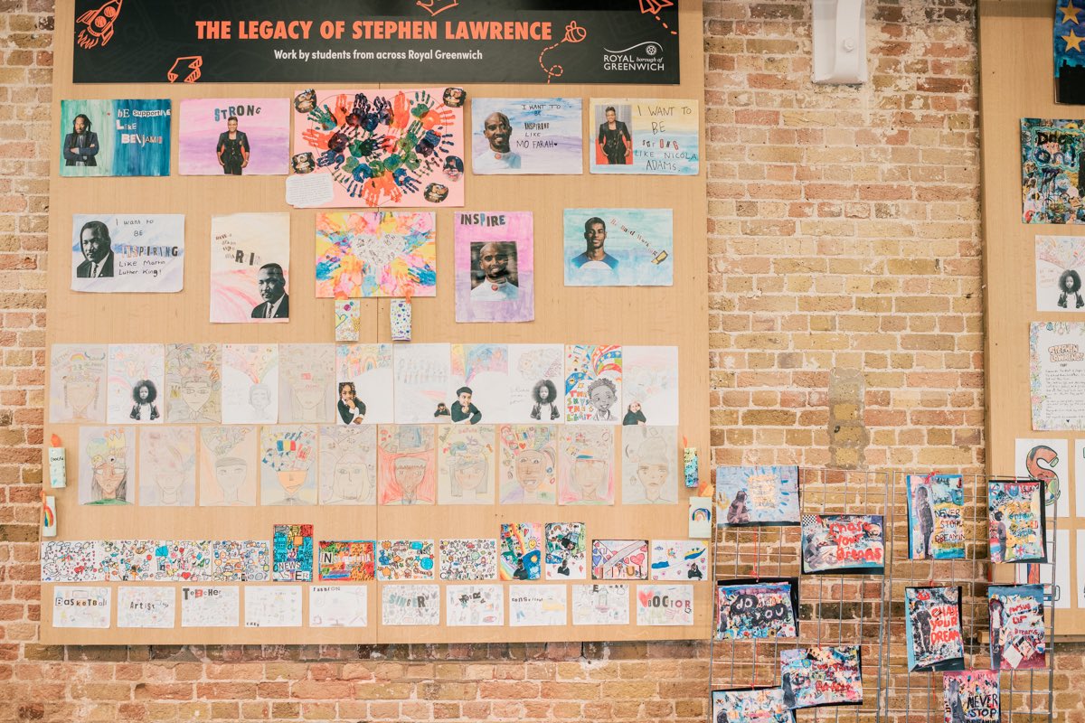 🖤🧡 Stephen Lawrence Gallery🧡🖤 A huge achievement 🏆 for our amazingly creative 🎨 and talented Discovery 🔎 pupils who showcased their stunning 😍 artwork 🖼️ in memory of Stephen Lawrence 🪽 #Year4 #DPS #Legacy #ForStephen #Proud @sldayfdn @DLawrenceOBE @woolwich_works
