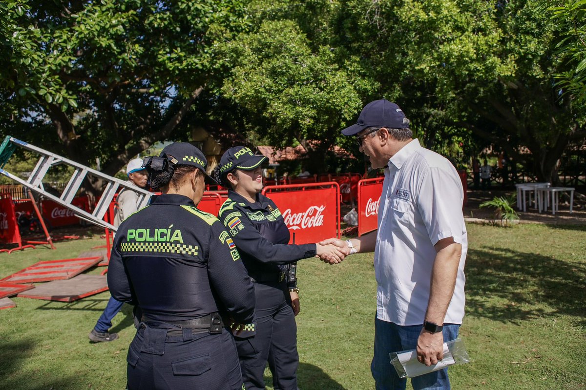 El Presidente de la FFLV @rmolinaraujo hace presencia en el Centro Recreacional La Pedregosa para supervisar  el inicio de los concursos de acordeonero Infantil y acordeonero Juvenil.         

#FestivalVallenato #Vallenato #LaVozTenorDelVallenato @mincultura