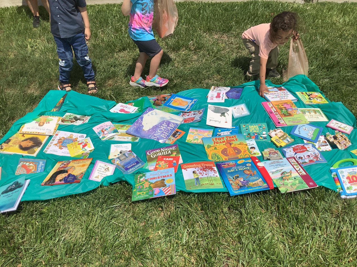 Thanks to generous donations from the community and friends, our Early Childhood Education Center's book garden has yielded a fresh crop of books! The children loved picking books to help grow their home libraries. #StaffordSchoolsReads