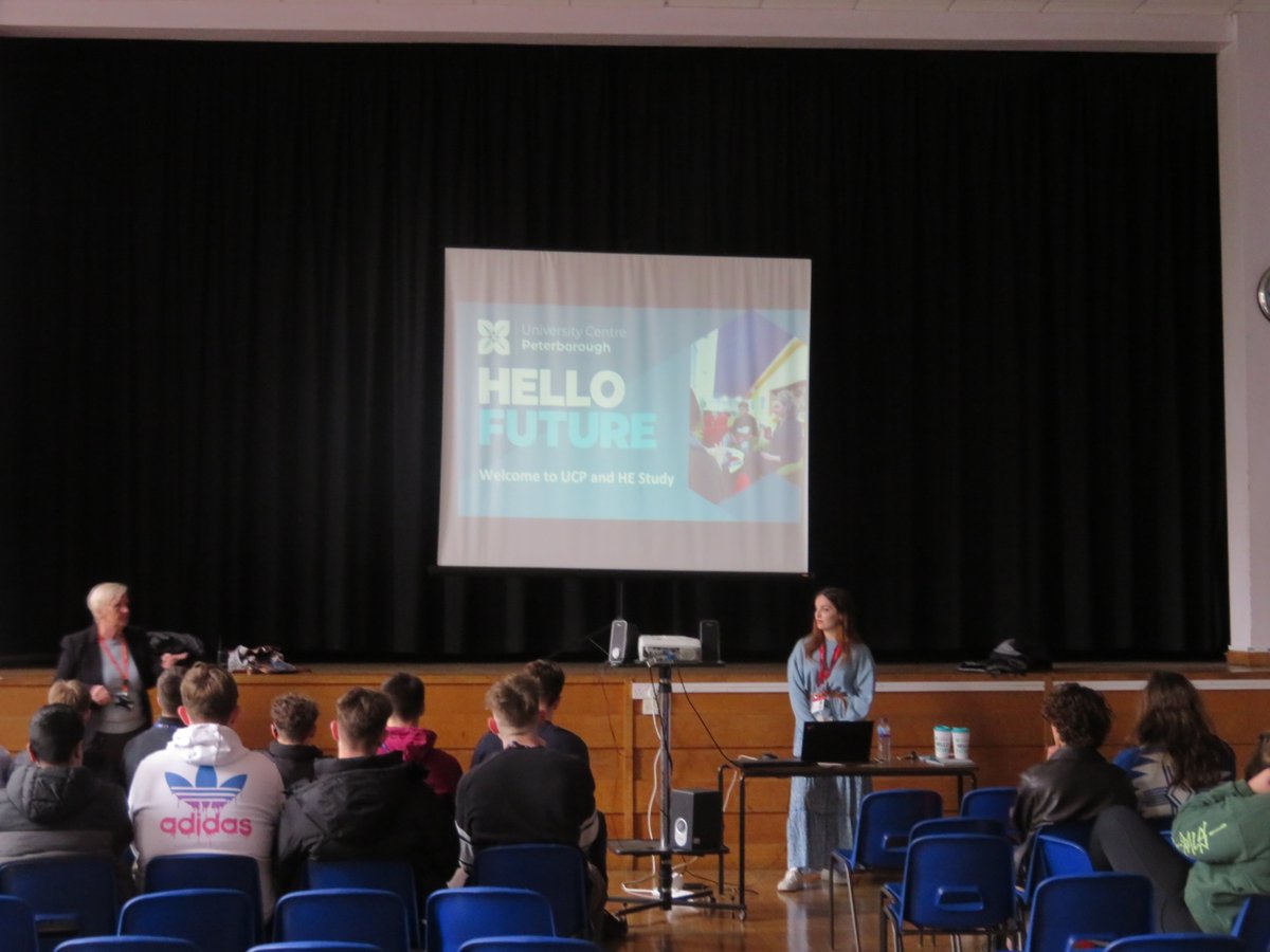 We welcomed @PboroCollege and the @UCPeterborough  to our school as they delivered a presentation on colleges, apprenticeships, degree apprenticeships, and universities.

Our Year, 9, 10 and 12 students gained valuable insights into  their future!   

#FurtherEducation