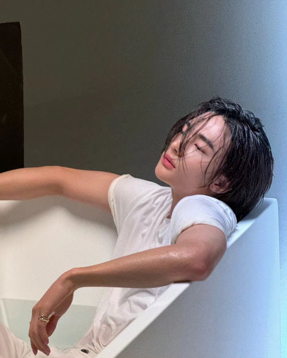 #๐ซ๐๐๐พ๐ง๐ธ๐ด๐ญ๐ฉ๐จ๐ญ. tweet media