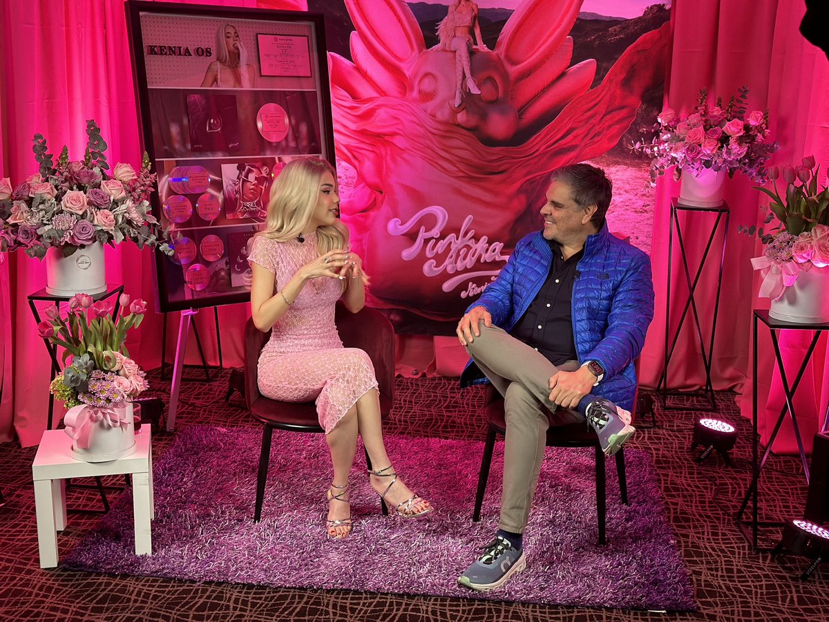 ExaFM's tweet photo. ¡Gracias por acompañarnos esta mañana en #JessieEnExa! 🙌 Recuerda que puedes revivir todas las entrevistas del programa en nuestros Podcast
https://t.co/eGfGyEBIHb https://t.co/SvKS2ASGay