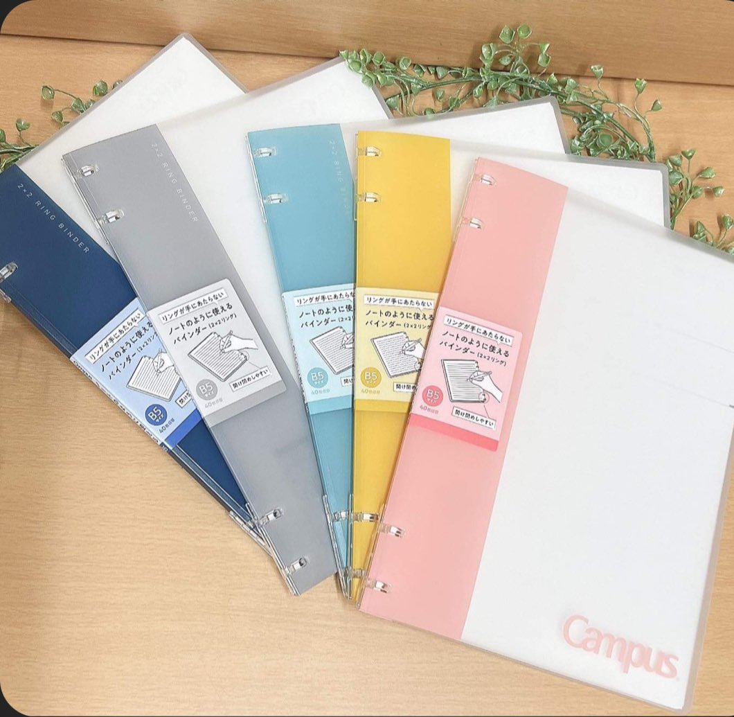 インスタライブ★文具がたり★
次回のご案内です。

5月1日(水)12時半〜13時
担当はデサキ都城店より

文房具くらべてみました！
今回は「ファイルまたは収納用品」
トークテーマは
『文具屋さん大賞のファイル、試してみよう』
文具屋さん大賞を受賞のポイントをライブでご紹介しまーす