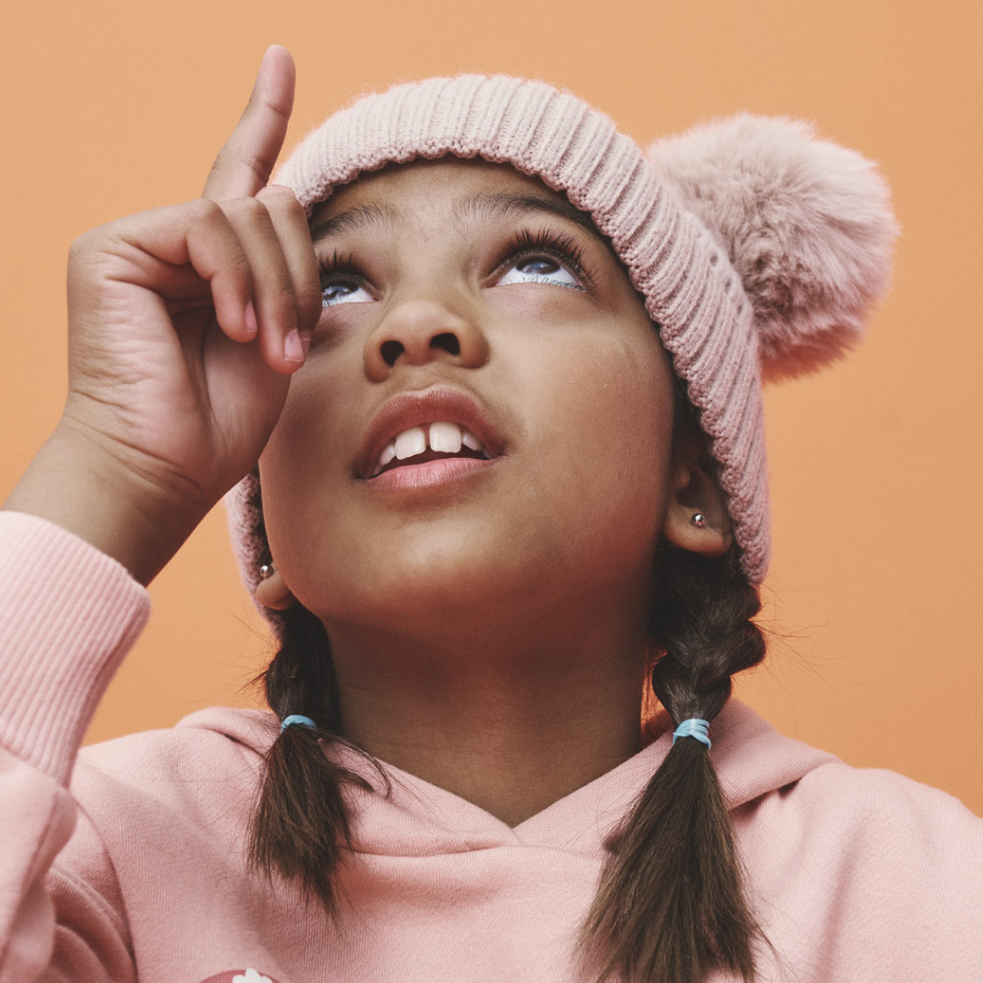 Accessories are the icing on the winter cake! 🧤🧣 From snuggly scarves to stylish beanies, our accessories from R179 add the perfect finishing touch to any outfit. Shop the details that make a difference: brnw.ch/21wJhV6