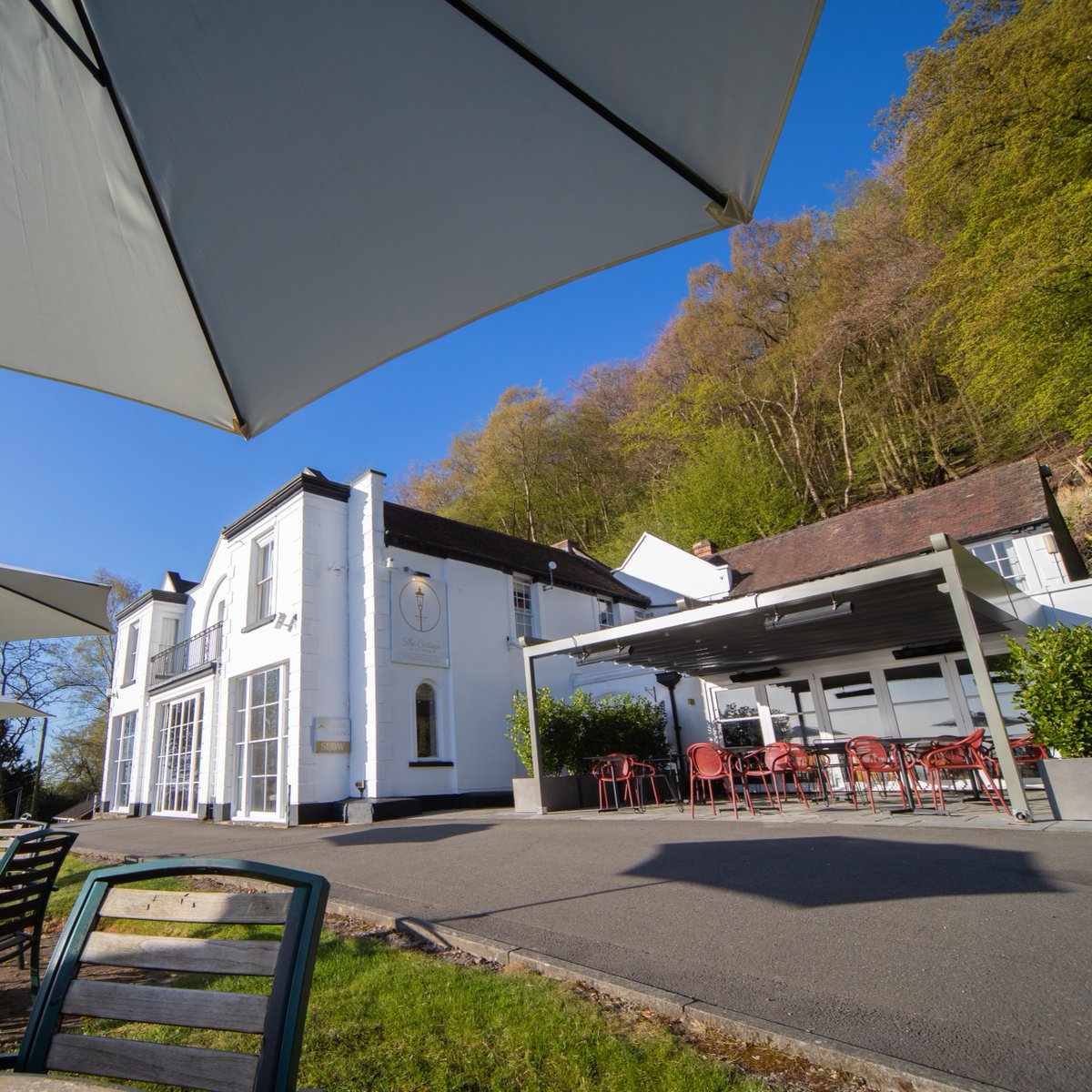 🎷 JAZZ ON THE TERRACE | It's springtime, the days are getting longer and we're embracing the warmer weather!

Join us for a relaxed afternoon of great food, delicious cocktails and live jazz, performed by Ben Drummond 🍹

27th May | 12-2pm

🔗 bit.ly/3UwTpzF