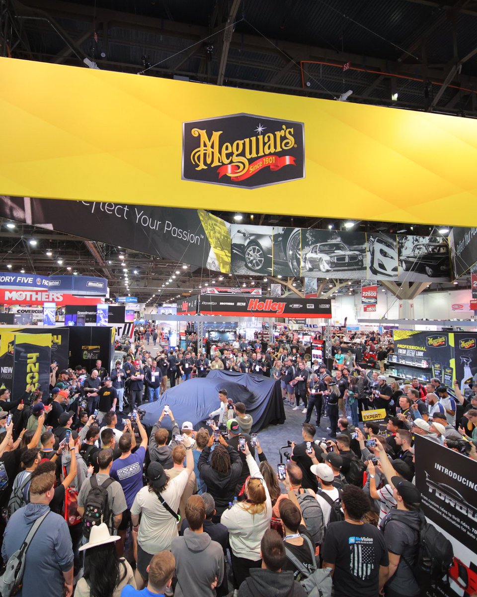 Get ready to pack the halls of the SEMA Show! 🤩 Don't miss your chance to be a part of the largest gathering in the automotive aftermarket industry! Register TODAY! 👉🔗 brnw.ch/21wJhWw