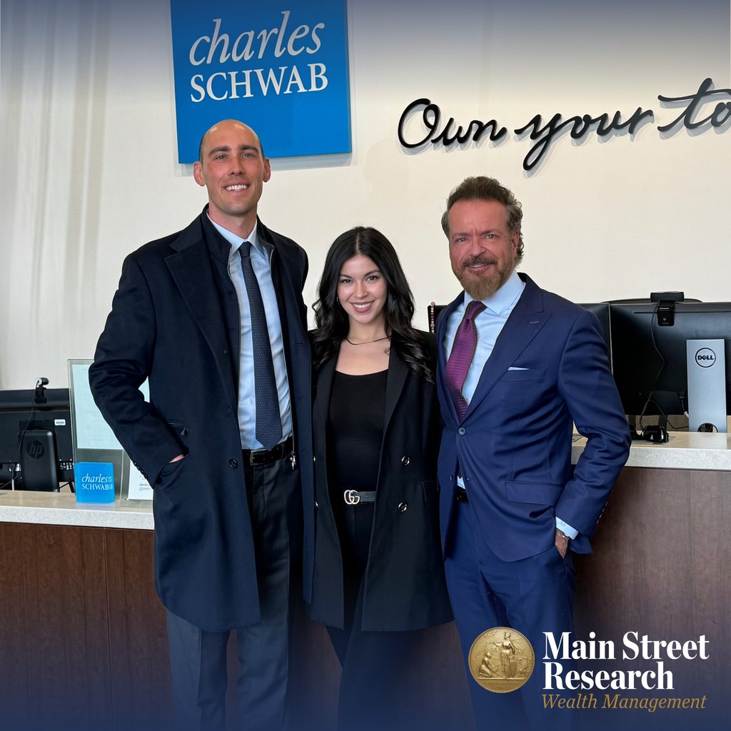 Thanks Schwab Manhasset for the warm welcome! Another productive session exploring our unique services and what sets us apart.

🔗Let's connect and schedule a meeting here: bit.ly/49TB58Q 

#MainStreetResearch #WealthManagement #Schwab
Disclosures bit.ly/3TCc78H