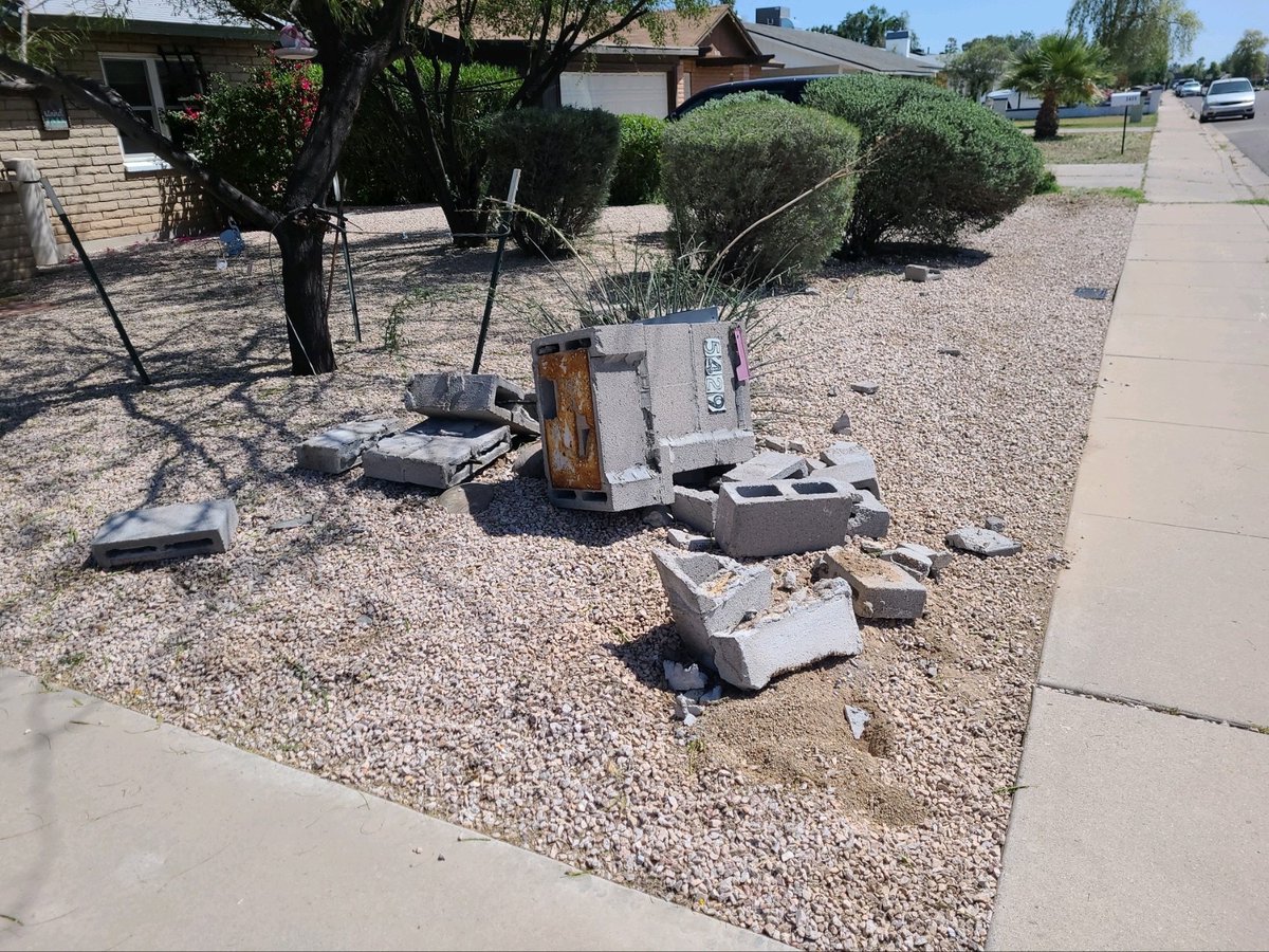 Mail box smashed from a drunk driver in Mesa Arizona

Hire professionals, Veterans that dump can provide same day estimates and service.

602-900-1608 Call today

#clutter #junkremoval #hauling #scottsdaleaz #paradisevalleyaz #mesaaz #queencreekaz #phxrealtor #gilbertaz #chand...