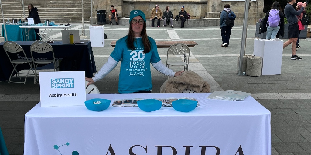 AspiraWH's tweet photo. We're honored to have been a part of the 20th anniversary Sandy Sprint 5K Walk/Run—an inspiring event that unites us in the fight against ovarian cancer. A heartfelt thank you everyone who participated, donated, or supported in any way. @srocf #SandySprint #5k #OvarianCancer https://t.co/d3Hu6Ah3yo