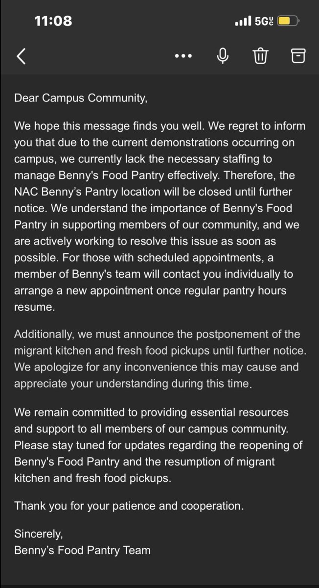 cityascanvass's tweet photo. 🚨City College announces it is closing its food pantry as a result of the solidarity encampment. In 2022, 40% of CUNY students reported having low or very low food security. Thats 110,000 students. https://t.co/CyEY16UUwL