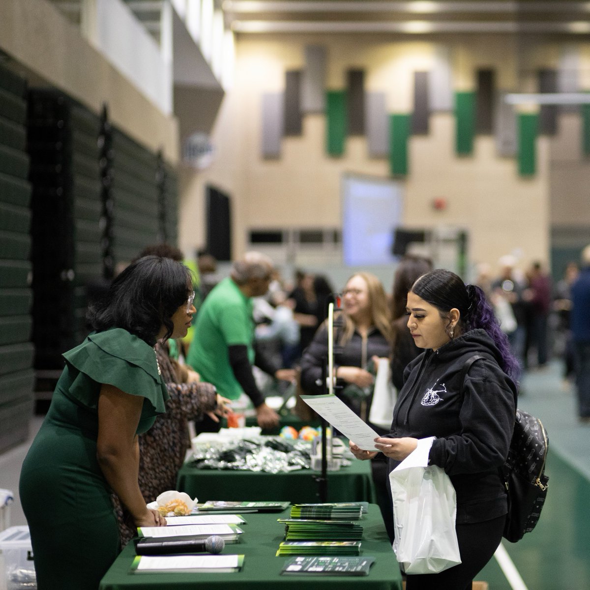 Discover your future at College of DuPage by attending the Preview Tuesday on May 7! Tour our facilities and experience the vibrant campus environment. This evening is designed to answer your questions and get you excited about becoming a Chaparral! bit.ly/3QnjnDi