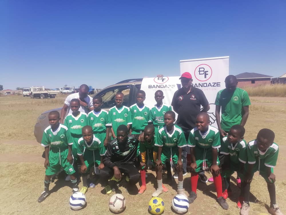 Brilliant to see these donated kits from @nptfc in their new home in Zimbabwe @KitAid and the #Swans making a difference