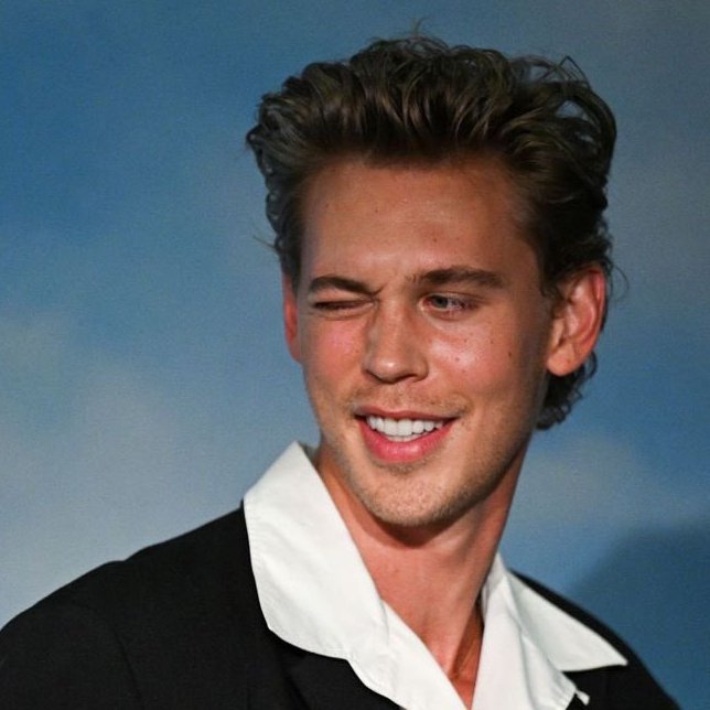 austin butler at elvis press conference in cannes 2022