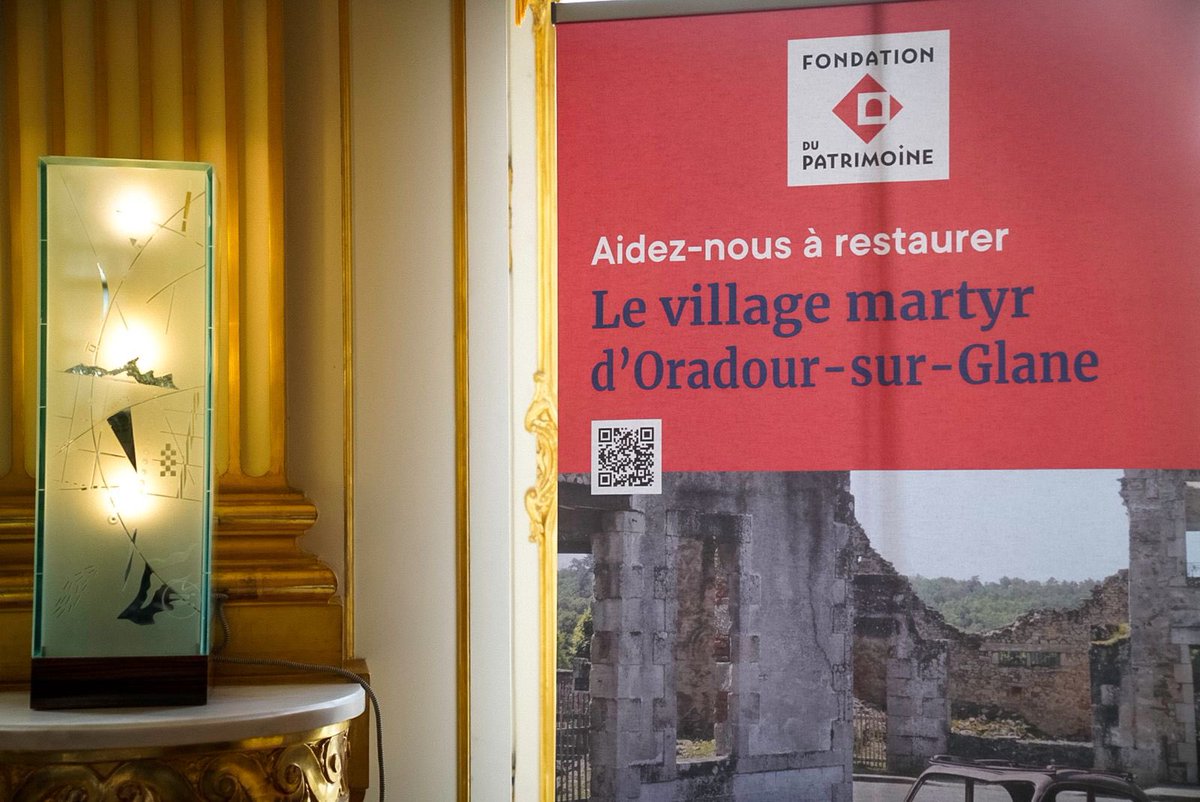 🇫🇷 Dans notre mémoire collective Oradour-sur-Glane, village martyr, occupe une place à part, douloureuse. 

Merci à la fondation “Dassault Histoire et Patrimoine” qui signe avec le ministère de la culture et la @fond_patrimoine une convention et s’engage à travers un mécénat d'1…