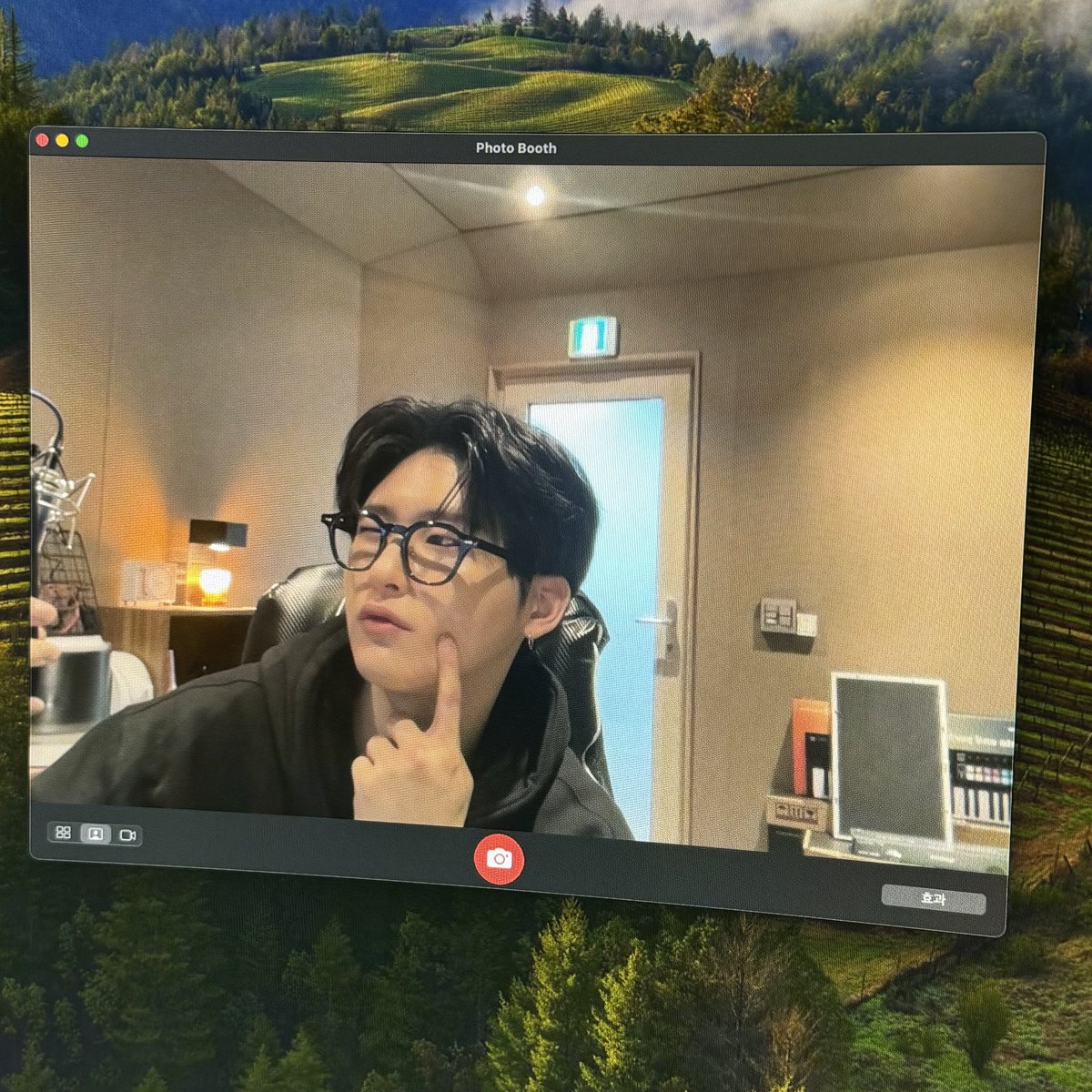 CRAVITY_twt's tweet photo. 잘자 ❤️
#우빈 https://t.co/obUSzWWVlz