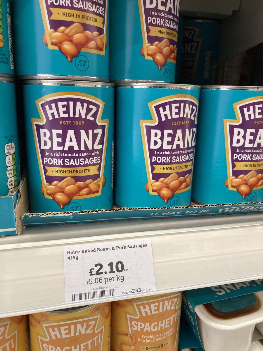 before i get 1,000 identical replies of “just go to aldi you fuckin dipshit,” or “well what do you expect from luxury delicacies,” i am not buying these and simply observing that, £2.10 is an insane price for a tin of beans and sausages