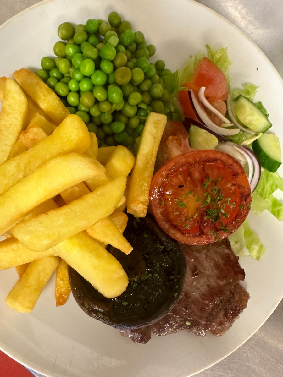 Spring time Saturday Steaks only £15! Fresh local steak, cooked to your liking. Choice of 8oz Rump, 8oz Rib Eye, 8oz Sirloin, 8oz Gammon. Main menu also available. Every Sat lunch & eve this spring at The Anvil Inn! 👀
01485 600625
#spring #kingslynn #Norfolk #pub #steaknight