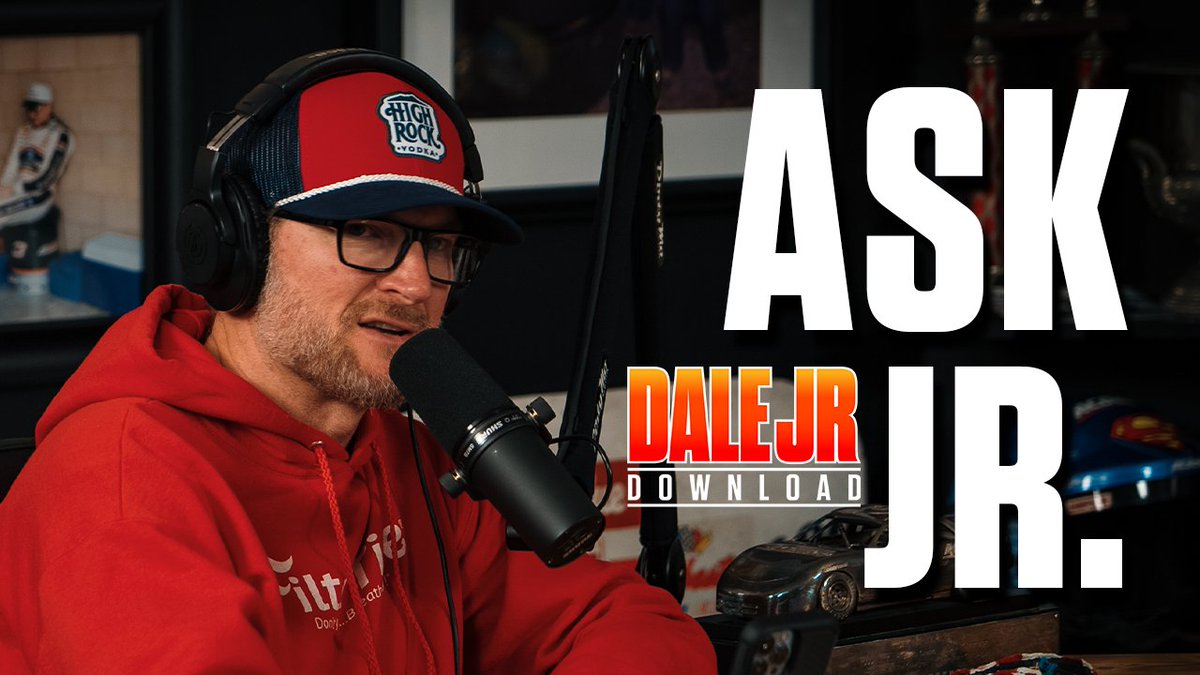 Give us some fun questions to ask @DaleJr for #AskJr, presented by @XfinityRacing! 😄 Leave yours below and see if we use it LIVE on YouTube. 👇 📺