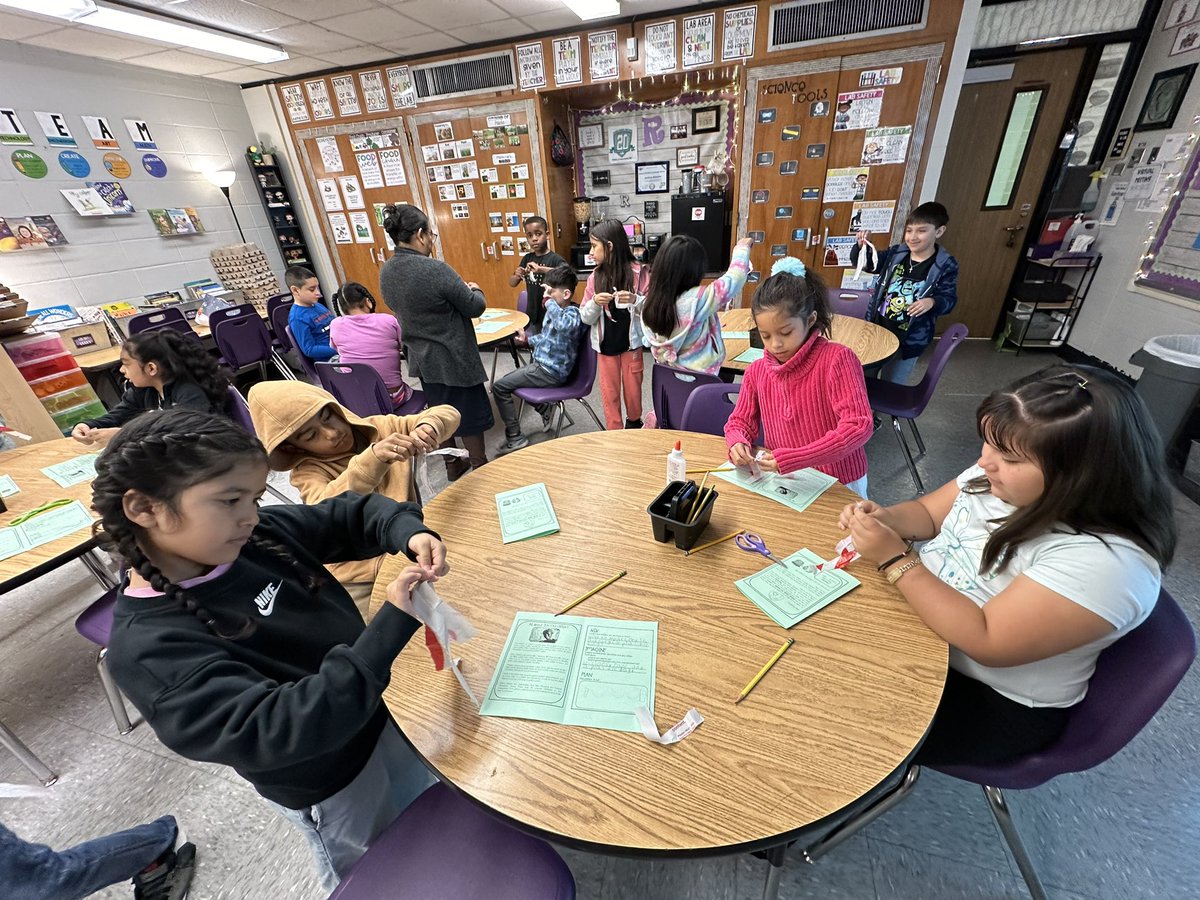 MsR_Science's tweet image. Earth Day STEAM Rotations 🌏💚