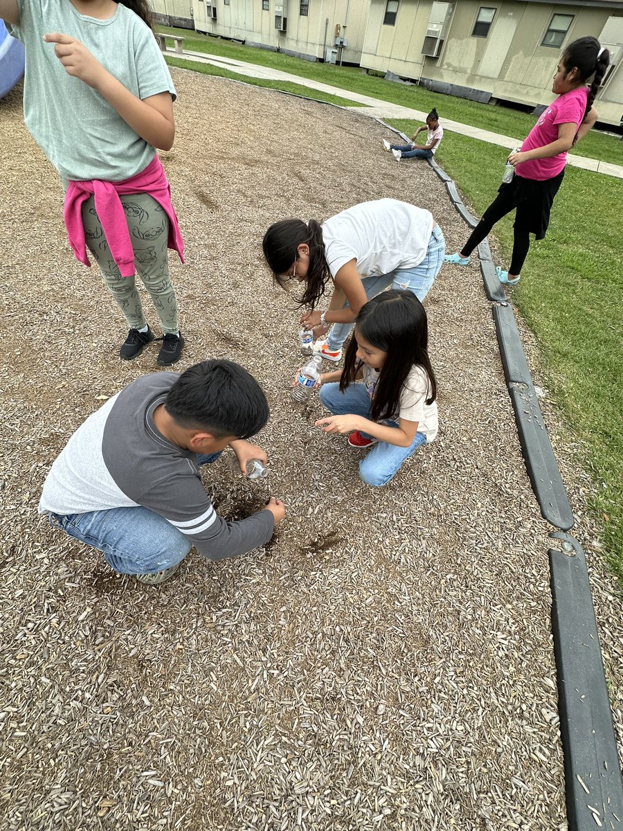 MsR_Science's tweet image. Earth Day STEAM Rotations 🌏💚