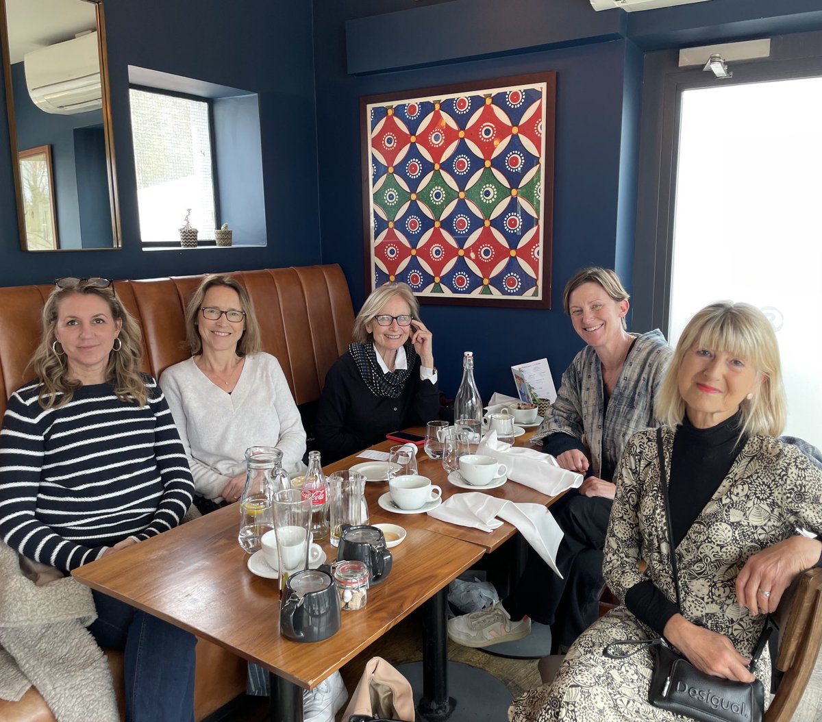 A very happy lunch with these four wonderful women, talking books, sharing congratulations, advice and anecdotes from the strange world of publishing. Great fun as always! ⁦@Dougieclaire⁩ ⁦@Janeshemilt⁩ ⁦@JaneCorryAuthor⁩ ⁦@GillyMacmillan⁩