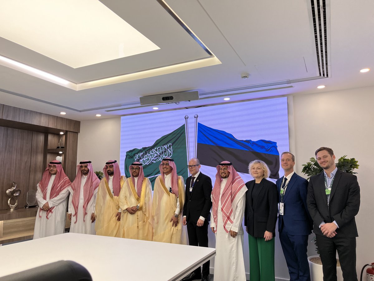 Had the honour to visit Zakat, Tax and Customs Authority of the KSA🇸🇦. 
Digital identity is the basis of the e-tax system. Based on data, proactive services are the next step. KSA and Zakat have adapted the best practice and I'm impressed to see how they're developing it further.