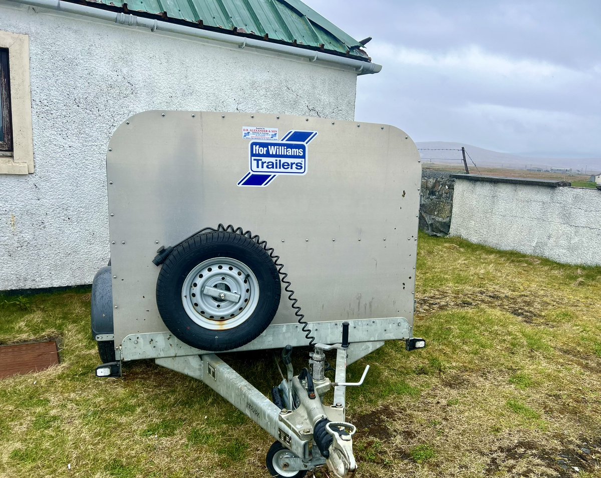 After 4 hrs walking in cold driving rain on South Uist, I saw this little piece of home. Tks for cheering me up Ifor Williams Trailers #NorthWales @Ifor_Williams