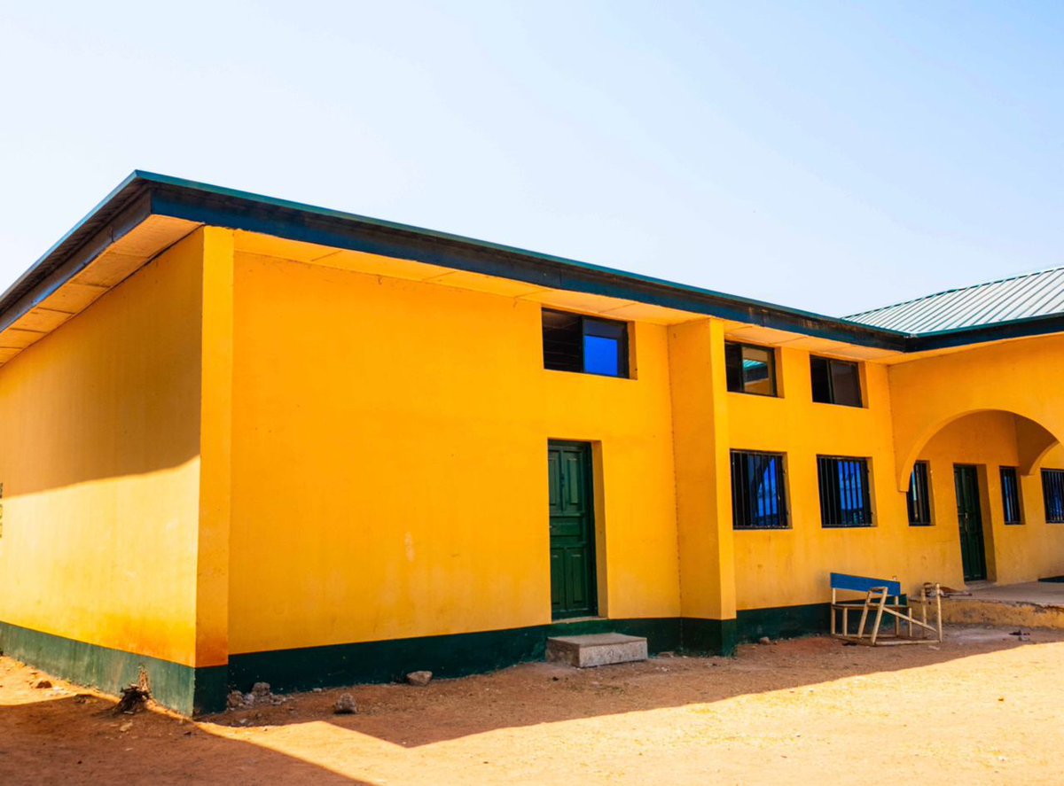 Photos show renovated blocks of classrooms at Government Girls Secondary School, Maimuna Gwarzo. #WorkingForKaduna