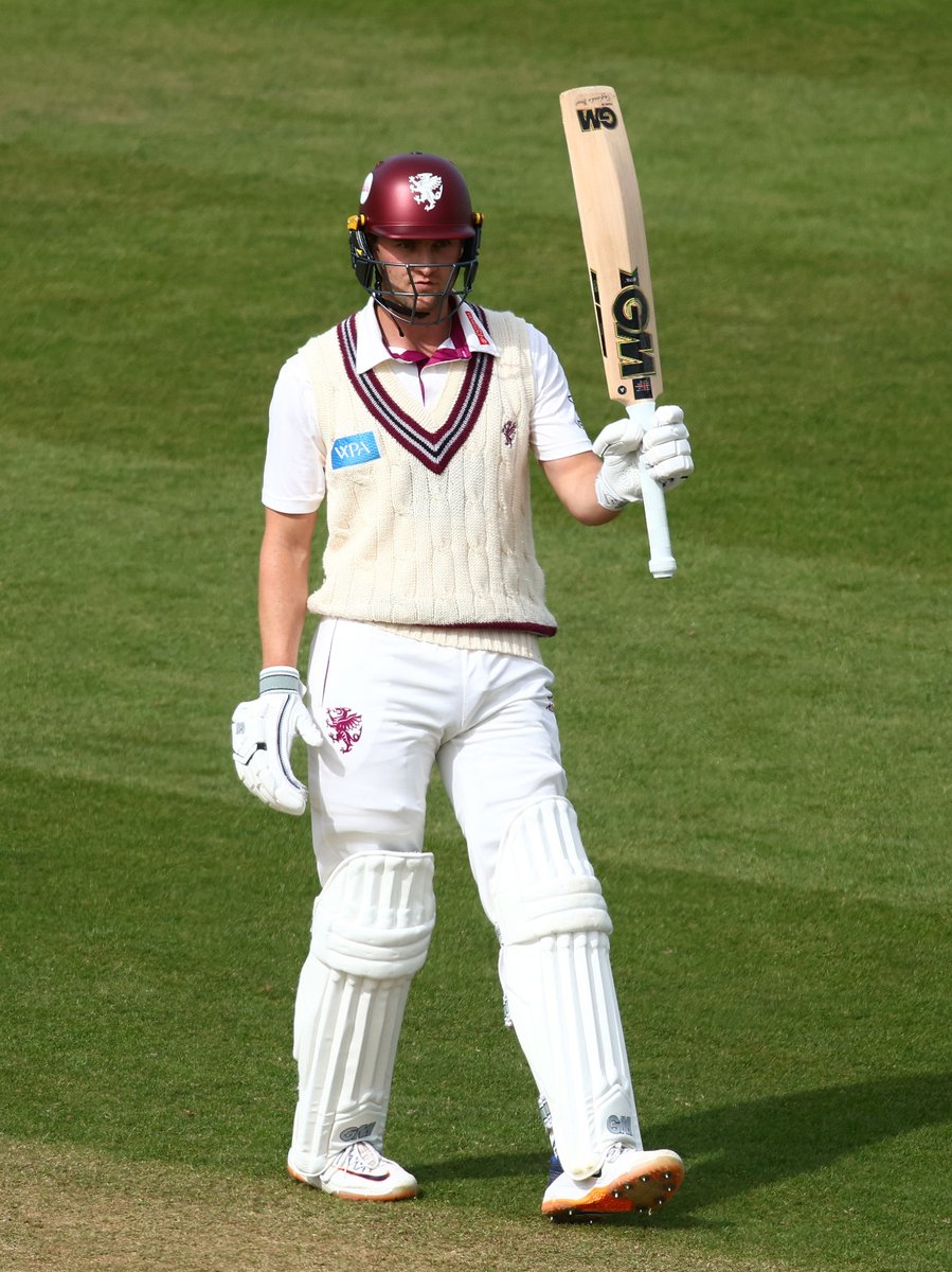 📊 Tom Lammonby in the 2024 County Championship 6️⃣ Innings 3️⃣7️⃣3️⃣ Runs 7️⃣5️⃣ Average 1️⃣ Century 3️⃣ Half Centuries On Top form 📈 #WeAreSomerset @TomLammonby