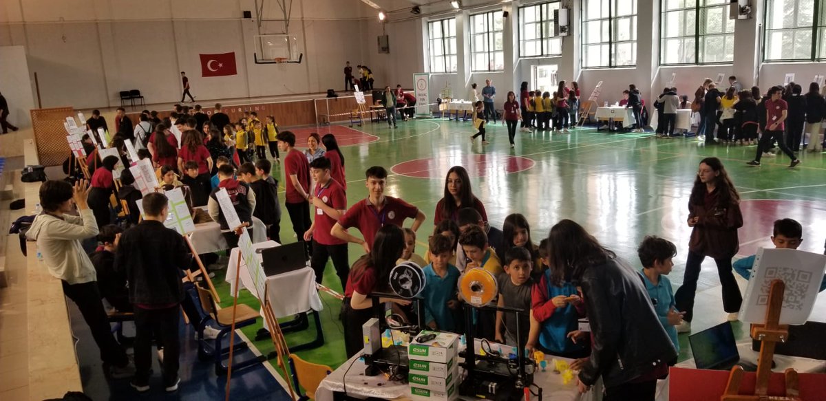 FenYalvac's tweet photo. Yalvaç Fen Lisesi TÜBİTAK 4006 bilim şenliğimiz coşkulu geçmiştir. @YalvacMem @ErhanBaydur1 @tcmeb @ispartamem https://t.co/qG0t7A8Twg