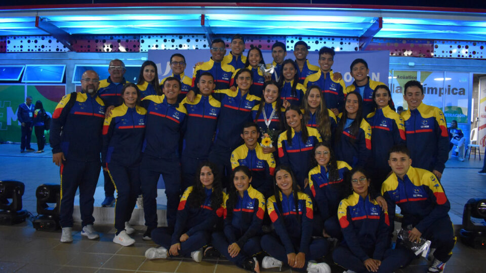 🤿 Colombia, segundo lugar en el medallero del Mundial Universitario de natación con aletas 🇨🇴 La delegación nacional cosechó ocho preseas (🥇 cinco oros, 🥈 una plata y 🥉 dos bronces) 📰: olimpicocol.co/web/colombia-s…