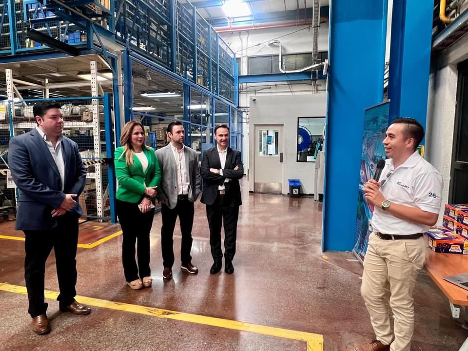 AIERAmx's tweet photo. Acompañamos a la Secretaria del Trabajo, Nazira Zogbi Castro y al director de Fomento Económico de Ramos Arizpe Armando Flores, al 25 aniversario de la empresa OP Mobility y al anuncio de expansión que colaborará al crecimiento con justicia social que vive Coahuila. ¡Felicidades! https://t.co/R6VO1J4AVv