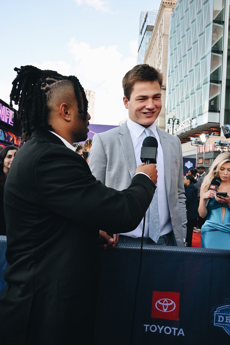 2024 @NFL Draft ☑️ had the opportunity to hosts on the NFL Red Carpet — blessed & grateful! #NFLDraft